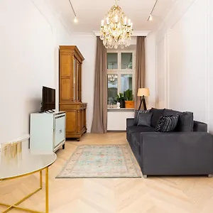  Apartament Lux Kamienica Noakowskiego 16 By Renters